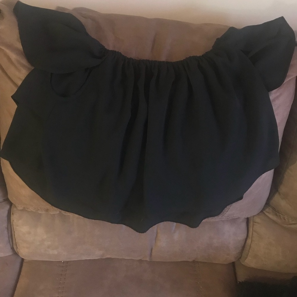Black Boho Style Crop Top with Short Bell Sleeve